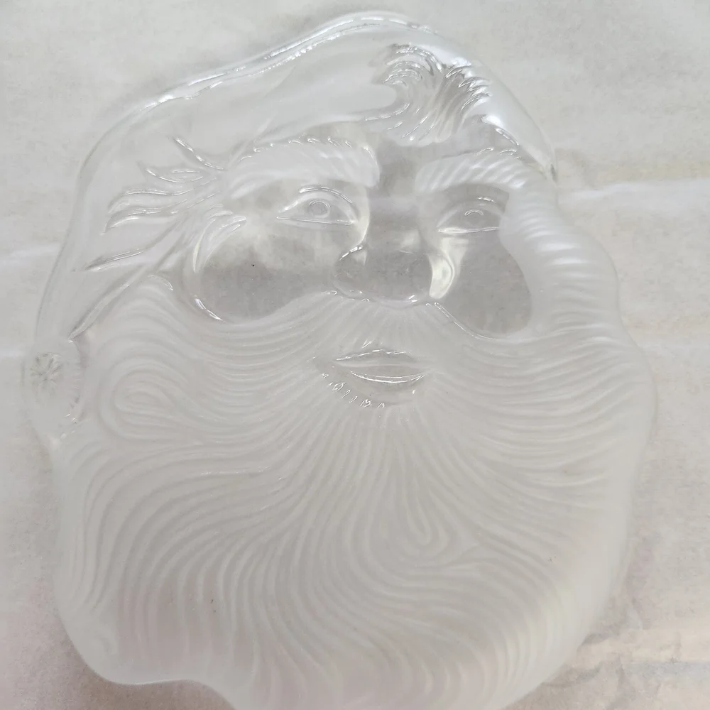 Vintage Clear Frosted Glass Santa Decorative Plate - Picture 5 of 5